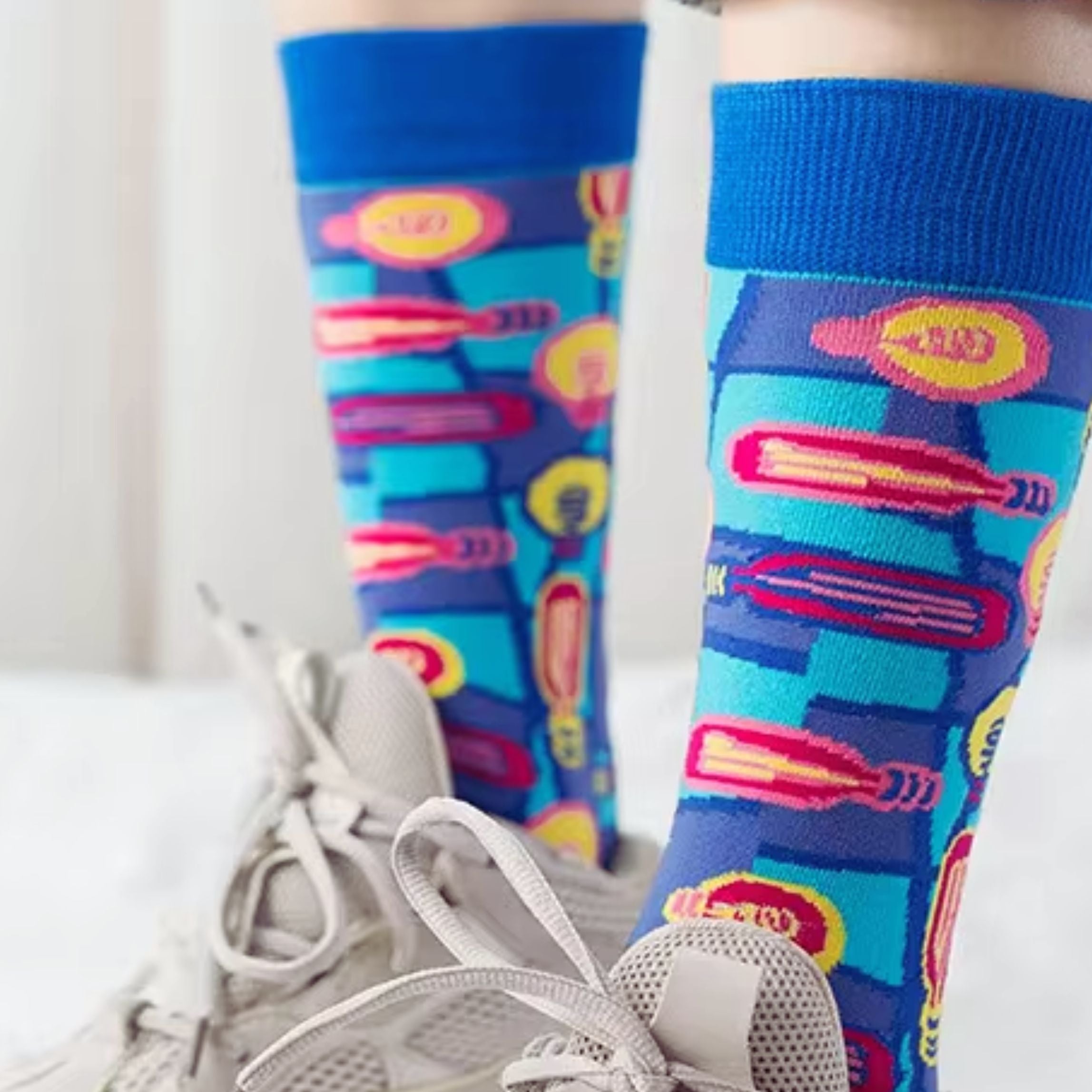 Bright Idea! Light Bulb Colorful Cotton Socks | Blue Women‘s Crew Socks