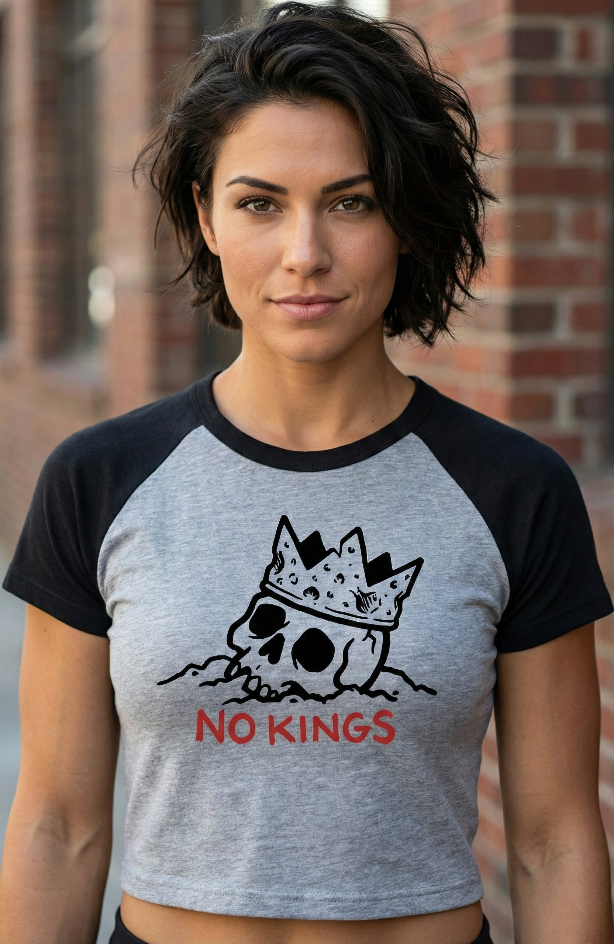 NO KINGS Women's Raglan Tee